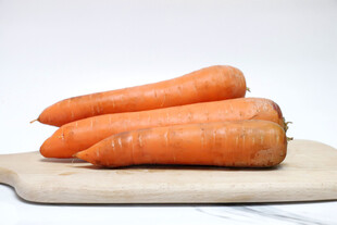 新鲜胡萝卜