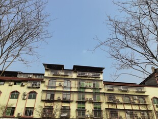 老旧居民楼外观