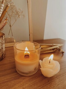 温馨蜡烛营造静谧氛围
