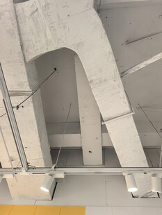 工业风建筑结构局部特写