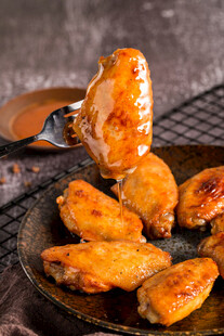 美味烤鸡翅诱人呈现