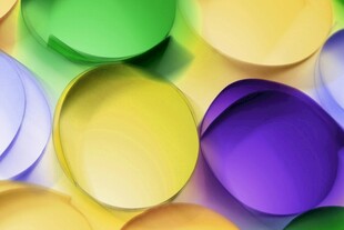 多彩圆形纸片装饰图案