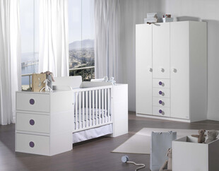 简约白色婴儿房温馨布置