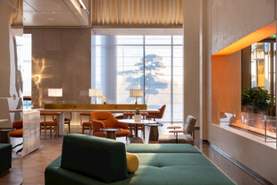 现代风格舒适室内休息区