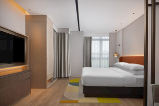 现代简约风格的温馨卧室