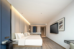 现代简约风格的舒适卧室