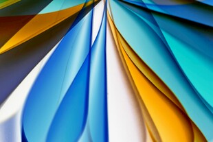 多彩折纸艺术造型展示