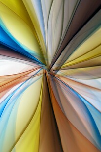 多彩折纸扇形图案