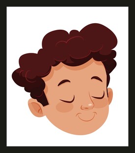 闭眼微笑的卷发男孩