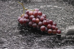 一串紫葡萄