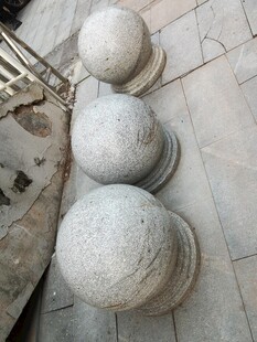 石球摆件古朴质感尽显