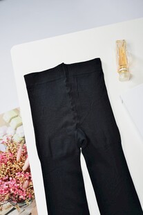 黑色羊毛袜场景展示