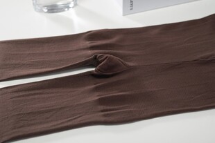 棕色丝袜平铺细节展示