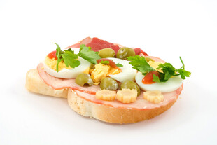 火腿蔬菜三明治