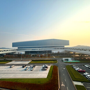 现代化大型建筑园区景观