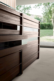 现代风格木质户外围栏