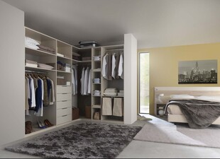 现代简约风格步入式衣帽间