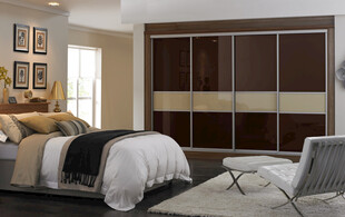 现代简约风格卧室衣柜场景