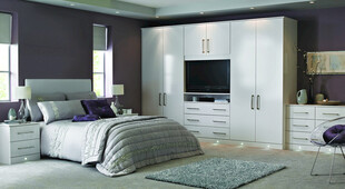 现代简约风格卧室场景