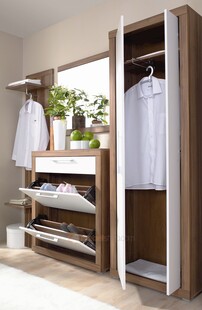 现代简约风格木质衣柜