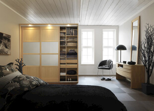 现代简约风格温馨卧室空间