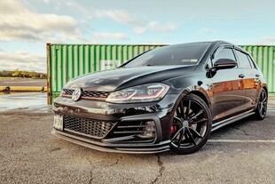 黑色炫酷改装大众高尔夫