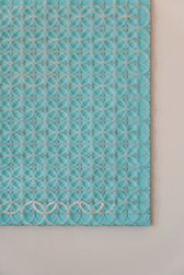 浅蓝色花纹布料特写