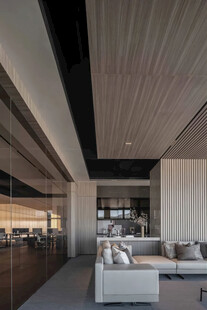 现代简约风格的宽敞客厅