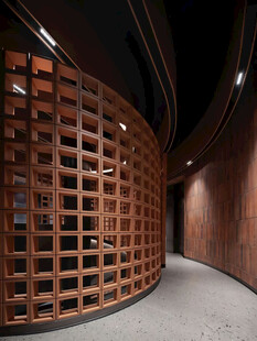 弧形木质格栅墙面设计