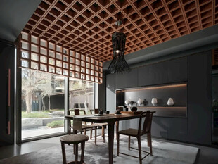 现代简约风木质餐厅空间