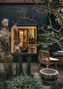 温馨户外庭院休闲小角落