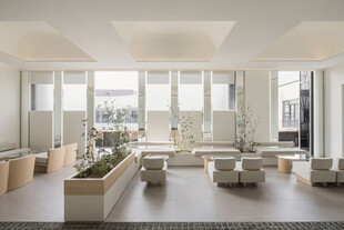 现代简约风宽敞室内空间