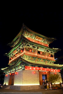 古楼夜景 璀璨中式建筑之美