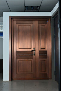 精致铜质双开门