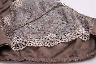 蕾丝装饰的精致布料
