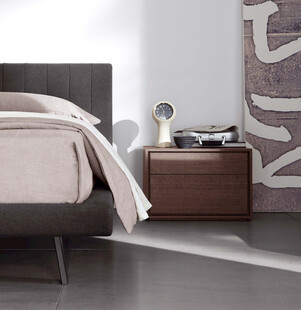 简约现代卧室床头柜场景