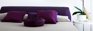 紫色系卧室抱枕装饰
