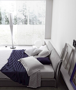 简约现代风格的温馨卧室