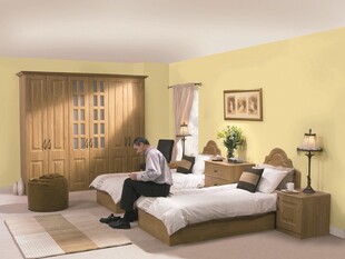 温馨卧室场景展示