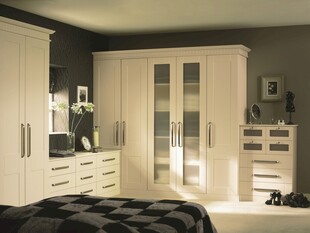 简约现代风格的温馨卧室