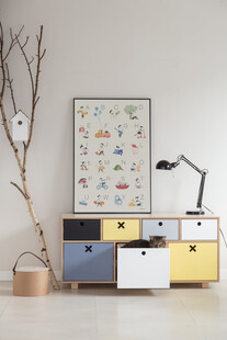 多彩储物柜装点简约空间