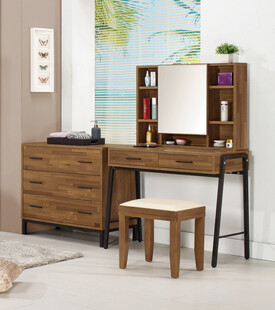 简约木质梳妆台与配套座椅