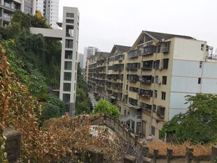 老旧小区周边景象