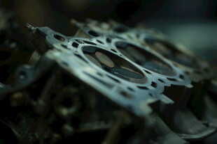 金属机械零件特写