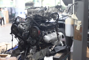 汽车发动机展示