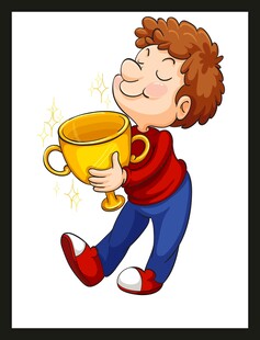 男孩开心捧金色奖杯