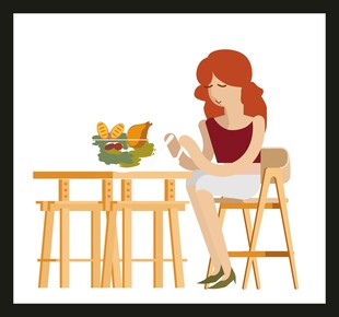 女子桌边优雅享用美食