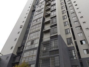 现代高层住宅楼外观