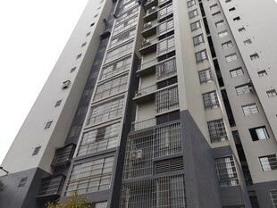 现代高层住宅楼外观