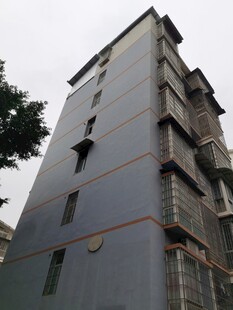 老旧多层居民住宅楼